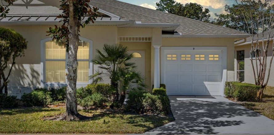 Condominio en Palm Coast, Florida, 2 dormitorios № 1909827