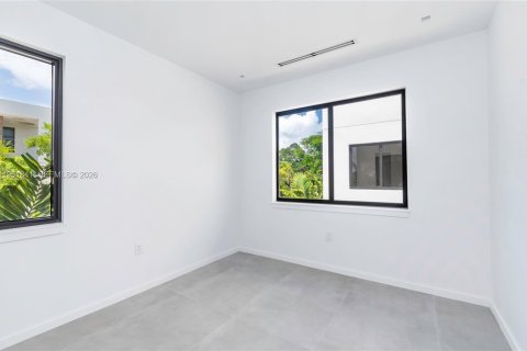 Снять в аренду таунхаус в Майами, Флорида 3 спальни, 181.25м2, № 2006065 - фото 10