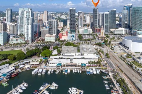 Condo in Miami, Florida, 1 bedroom  № 1777728 - photo 21