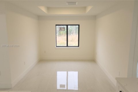 Снять в аренду виллу или дом в Лихай-Эйкерс, Флорида 3 спальни, № 1997725 - фото 6