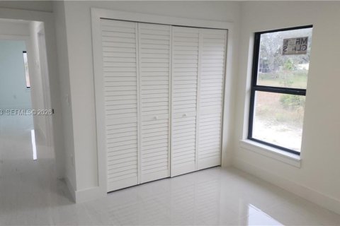 Снять в аренду виллу или дом в Лихай-Эйкерс, Флорида 3 спальни, № 1997725 - фото 15