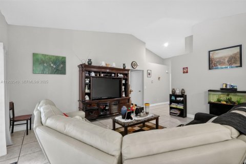 Купить виллу или дом в Мирамар, Флорида 3 спальни, 155.33м2, № 1990687 - фото 6