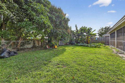 Купить виллу или дом в Мирамар, Флорида 3 спальни, 155.33м2, № 1990687 - фото 29