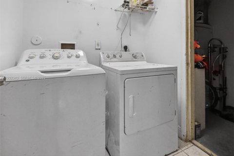 Купить виллу или дом в Мирамар, Флорида 3 спальни, 155.33м2, № 1990687 - фото 18