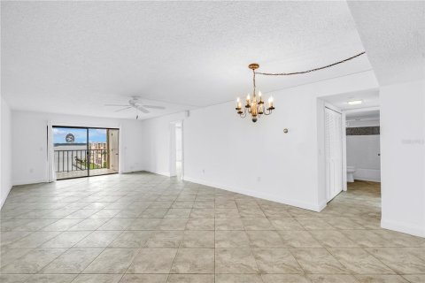 Condominio en venta en South Pasadena, Florida, 2 dormitorios, 124.95 m2 № 1899770 - foto 5