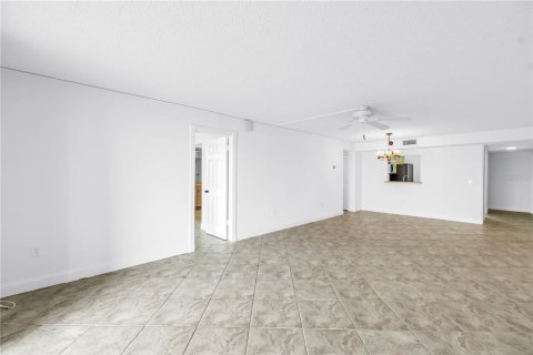 Condominio en venta en South Pasadena, Florida, 2 dormitorios, 124.95 m2 № 1899770 - foto 11
