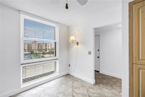 Condominio en venta en South Pasadena, Florida, 2 dormitorios, 124.95 m2 № 1899770 - foto 2