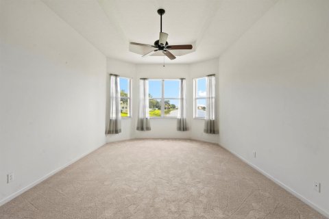 Villa ou maison à vendre à Port St. Lucie, Floride: 4 chambres, 222.97 m2 № 2319930 - photo 15