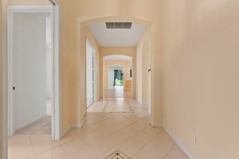 Villa ou maison à vendre à Port St. Lucie, Floride: 4 chambres, 222.97 m2 № 2319930 - photo 7