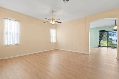 Villa ou maison à vendre à Port St. Lucie, Floride: 4 chambres, 222.97 m2 № 2319930 - photo 11