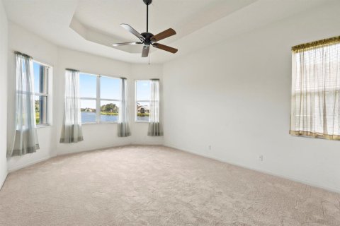Villa ou maison à vendre à Port St. Lucie, Floride: 4 chambres, 222.97 m2 № 2319930 - photo 16