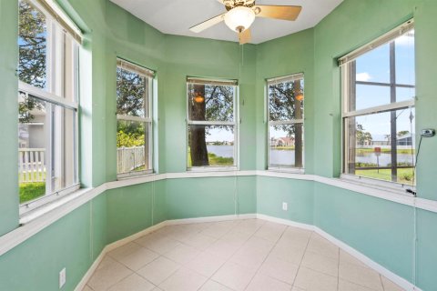 Villa ou maison à vendre à Port St. Lucie, Floride: 4 chambres, 222.97 m2 № 2319930 - photo 26
