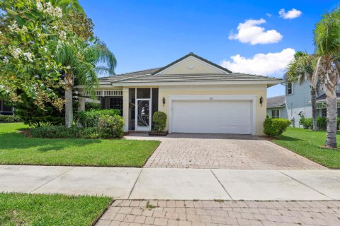 Villa ou maison à vendre à Port St. Lucie, Floride: 4 chambres, 222.97 m2 № 2319930 - photo 2