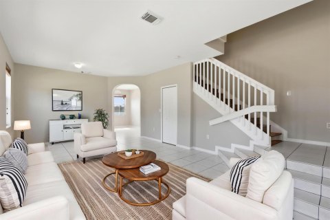 Touwnhouse à vendre à Homestead, Floride: 4 chambres, 188.41 m2 № 2083981 - photo 3