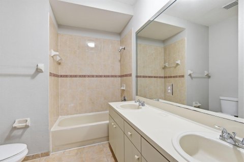 Touwnhouse à vendre à Homestead, Floride: 4 chambres, 188.41 m2 № 2083981 - photo 28