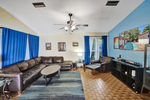 Villa ou maison à vendre à Cooper City, Floride: 3 chambres, 153.66 m2 № 2085203 - photo 9