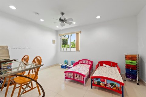 Casa en venta en South Miami, Florida, 5 dormitorios, 528.89 m2 № 2056855 - foto 11