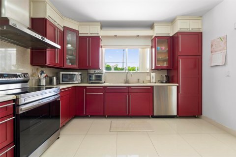 Villa ou maison à vendre à South Miami, Floride: 5 chambres, 528.89 m2 № 2056855 - photo 28