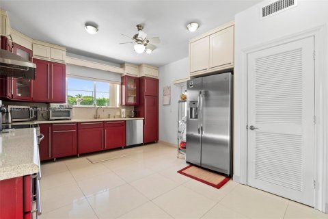 Villa ou maison à vendre à South Miami, Floride: 5 chambres, 528.89 m2 № 2056855 - photo 27