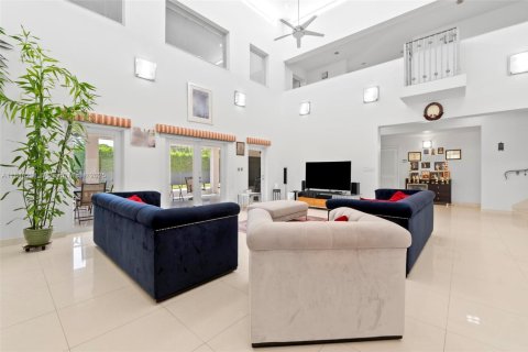 Villa ou maison à vendre à South Miami, Floride: 5 chambres, 528.89 m2 № 2056855 - photo 23