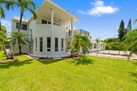 Villa ou maison à South Miami, Floride 5 chambres, 528.89 m2 № 2056855