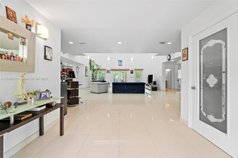 Villa ou maison à vendre à South Miami, Floride: 5 chambres, 528.89 m2 № 2056855 - photo 19