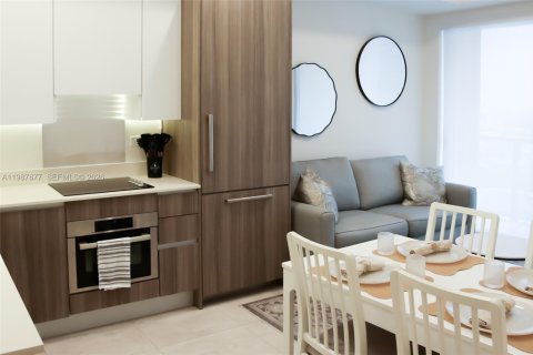 Купить кондоминиум в Майами, Флорида 1 спальня, 45.89м2, № 2050506 - фото 2