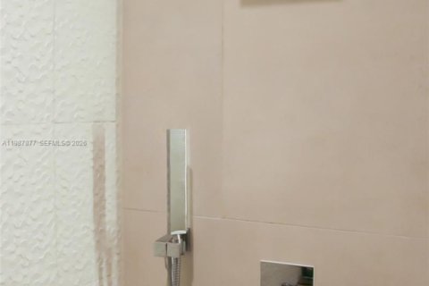 Купить кондоминиум в Майами, Флорида 1 спальня, 45.89м2, № 2050506 - фото 8