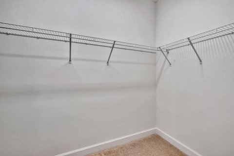 House in Port St. Lucie, Florida 2 bedrooms, 162.86 sq.m. № 2088394 - photo 19