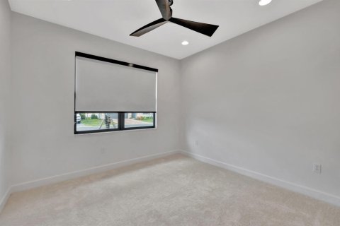 House in Port St. Lucie, Florida 2 bedrooms, 162.86 sq.m. № 2088394 - photo 22