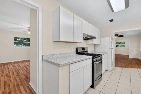 Villa ou maison à vendre à Eustis, Floride: 3 chambres, 120.49 m2 № 2413788 - photo 11