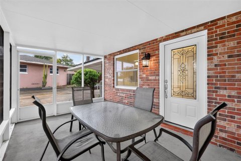 Villa ou maison à vendre à Eustis, Floride: 3 chambres, 120.49 m2 № 2413788 - photo 4