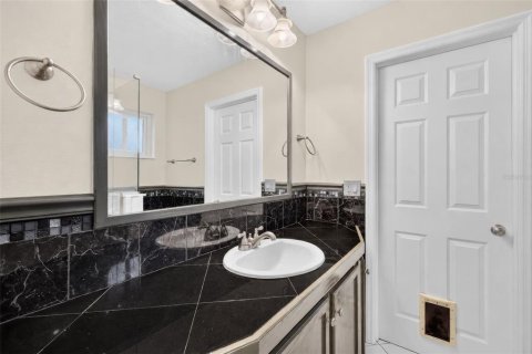 Villa ou maison à vendre à Eustis, Floride: 3 chambres, 120.49 m2 № 2413788 - photo 17