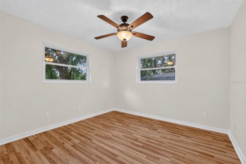 Villa ou maison à vendre à Eustis, Floride: 3 chambres, 120.49 m2 № 2413788 - photo 19
