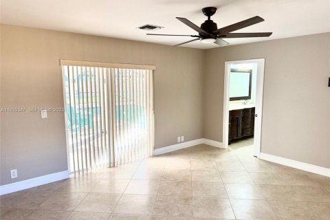 Casa en alquiler en Boca Raton, Florida, 3 dormitorios, 246.66 m2 № 1989128 - foto 14