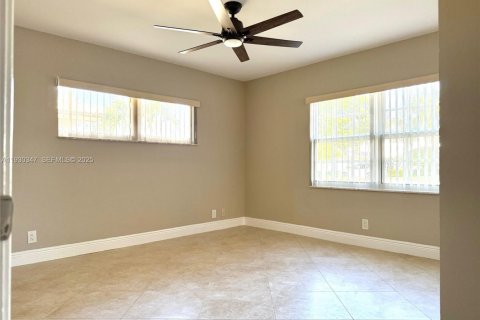 Casa en alquiler en Boca Raton, Florida, 3 dormitorios, 246.66 m2 № 1989128 - foto 19