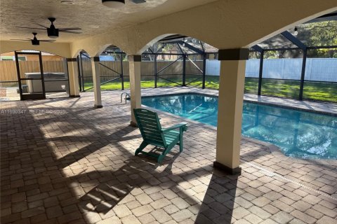 Casa en alquiler en Boca Raton, Florida, 3 dormitorios, 246.66 m2 № 1989128 - foto 22