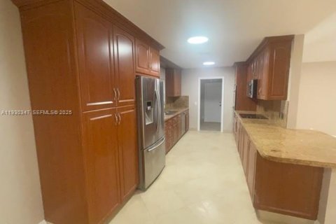 Casa en alquiler en Boca Raton, Florida, 3 dormitorios, 246.66 m2 № 1989128 - foto 3