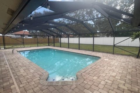 Casa en alquiler en Boca Raton, Florida, 3 dormitorios, 246.66 m2 № 1989128 - foto 9