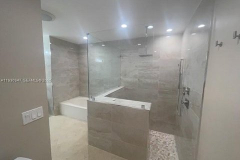 Casa en alquiler en Boca Raton, Florida, 3 dormitorios, 246.66 m2 № 1989128 - foto 6