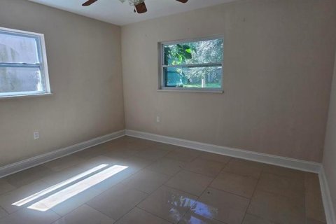 House in Tampa, Florida 3 bedrooms, 133.97 sq.m. № 2379452 - photo 6