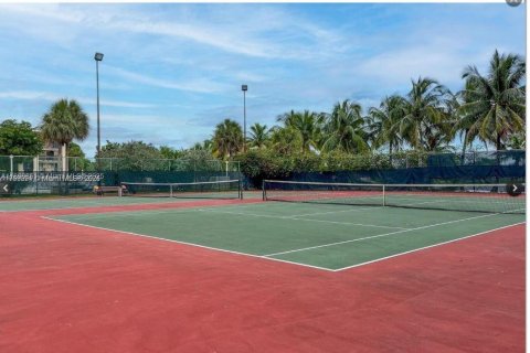 Condominio en alquiler en Miami, Florida, 1 dormitorio, 57.04 m2 № 1943852 - foto 19