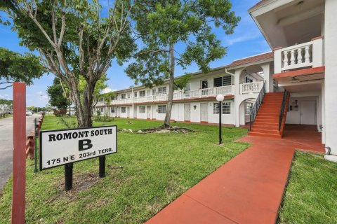 Copropriété à louer à Miami Gardens, Floride: 1 chambre, 72 m2 № 2386944 - photo 3