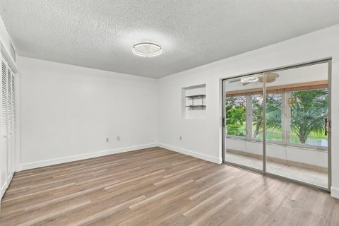 Copropriété à louer à Miami Gardens, Floride: 1 chambre, 72 m2 № 2386944 - photo 17