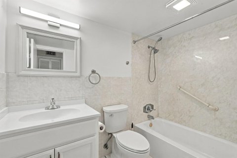 Copropriété à louer à Miami Gardens, Floride: 1 chambre, 72 m2 № 2386944 - photo 16