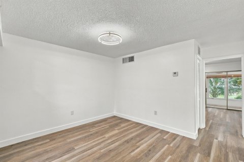 Copropriété à louer à Miami Gardens, Floride: 1 chambre, 72 m2 № 2386944 - photo 15