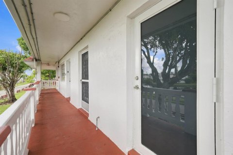 Copropriété à louer à Miami Gardens, Floride: 1 chambre, 72 m2 № 2386944 - photo 4