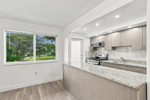 Copropriété à louer à Miami Gardens, Floride: 1 chambre, 72 m2 № 2386944 - photo 14
