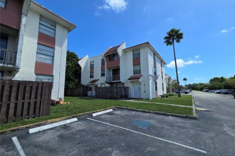 Condo à Lauderhill, Floride, 2 chambres  № 2063760