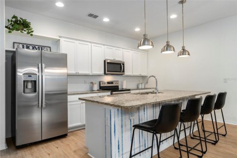 Adosado en venta en Davenport, Florida, 4 dormitorios, 202.9 m2 № 1416448 - foto 4